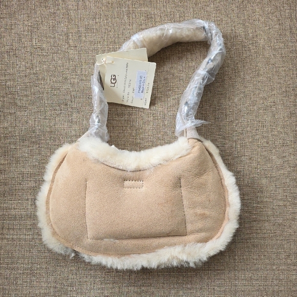 πNWTπUGG Cream Shearling Shoulder Bag W/ DUSTER - Picture 3 of 10